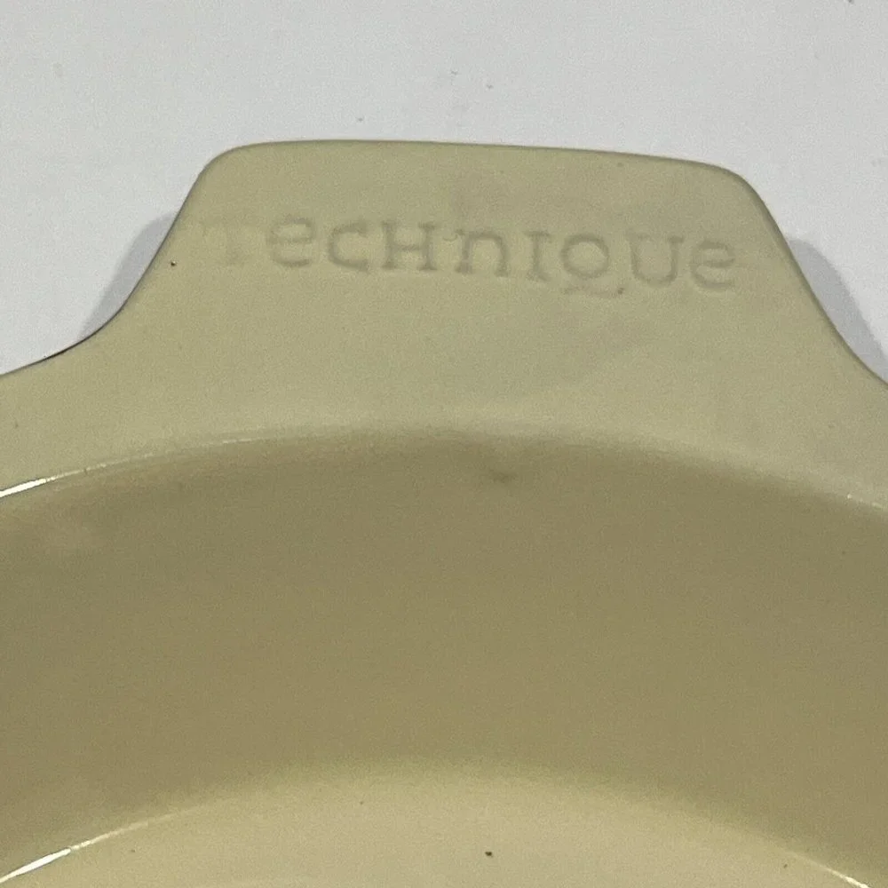 QVC Technique Ceramic Brown And Cream 10” Pie Plate With Lifter And Instructions